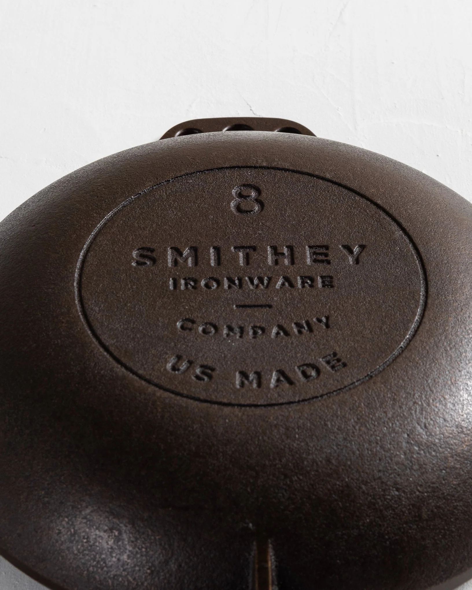 Smithey Cast Iron Chef Skillet (No. 8) - Image 4