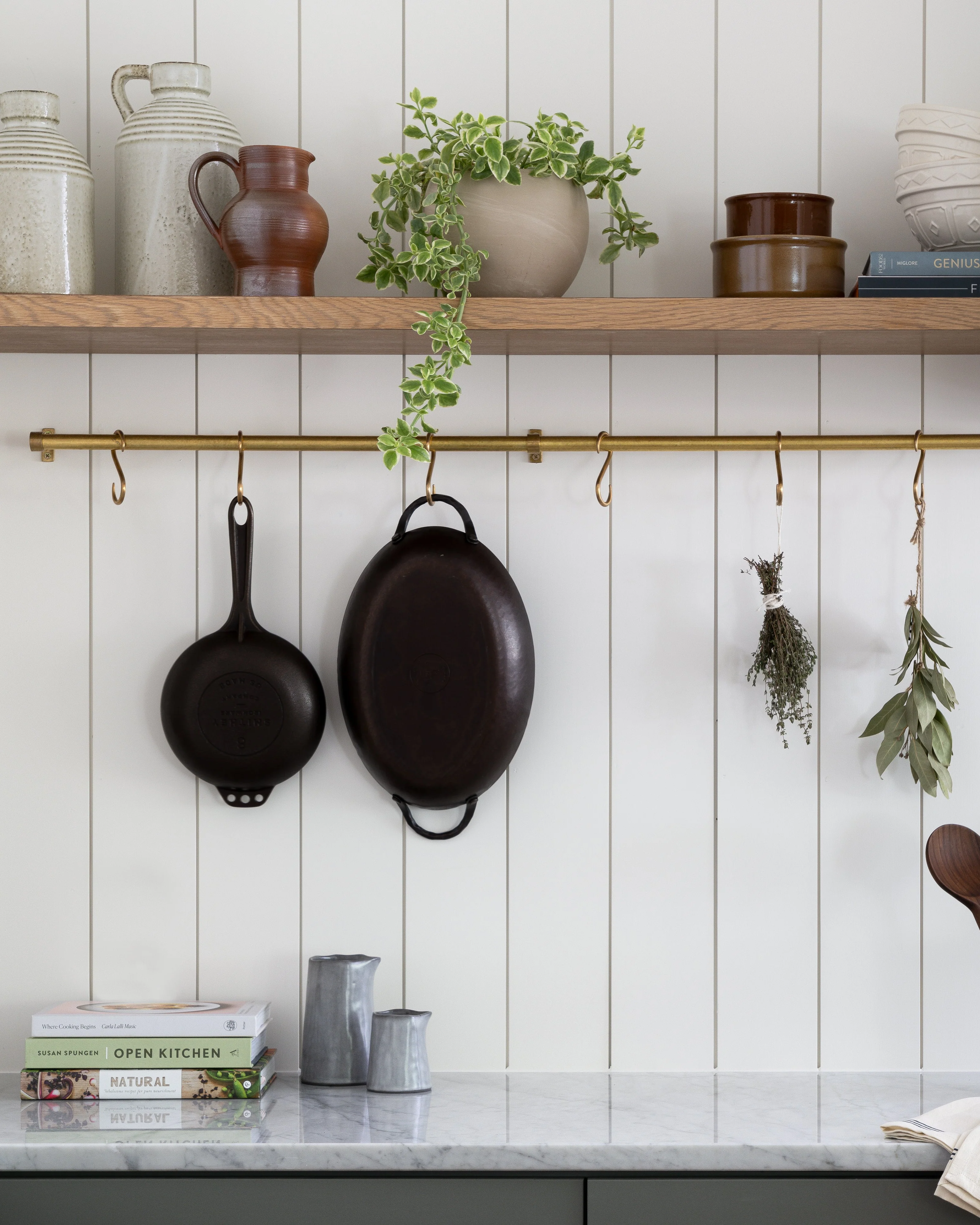 Smithey Cast Iron Chef Skillet (No. 8) - Image 6