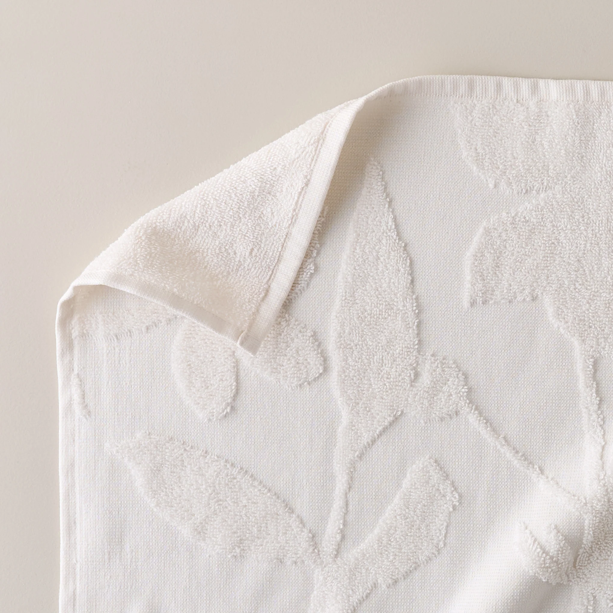 Snow White Floral Jacquard Towel - Image 3