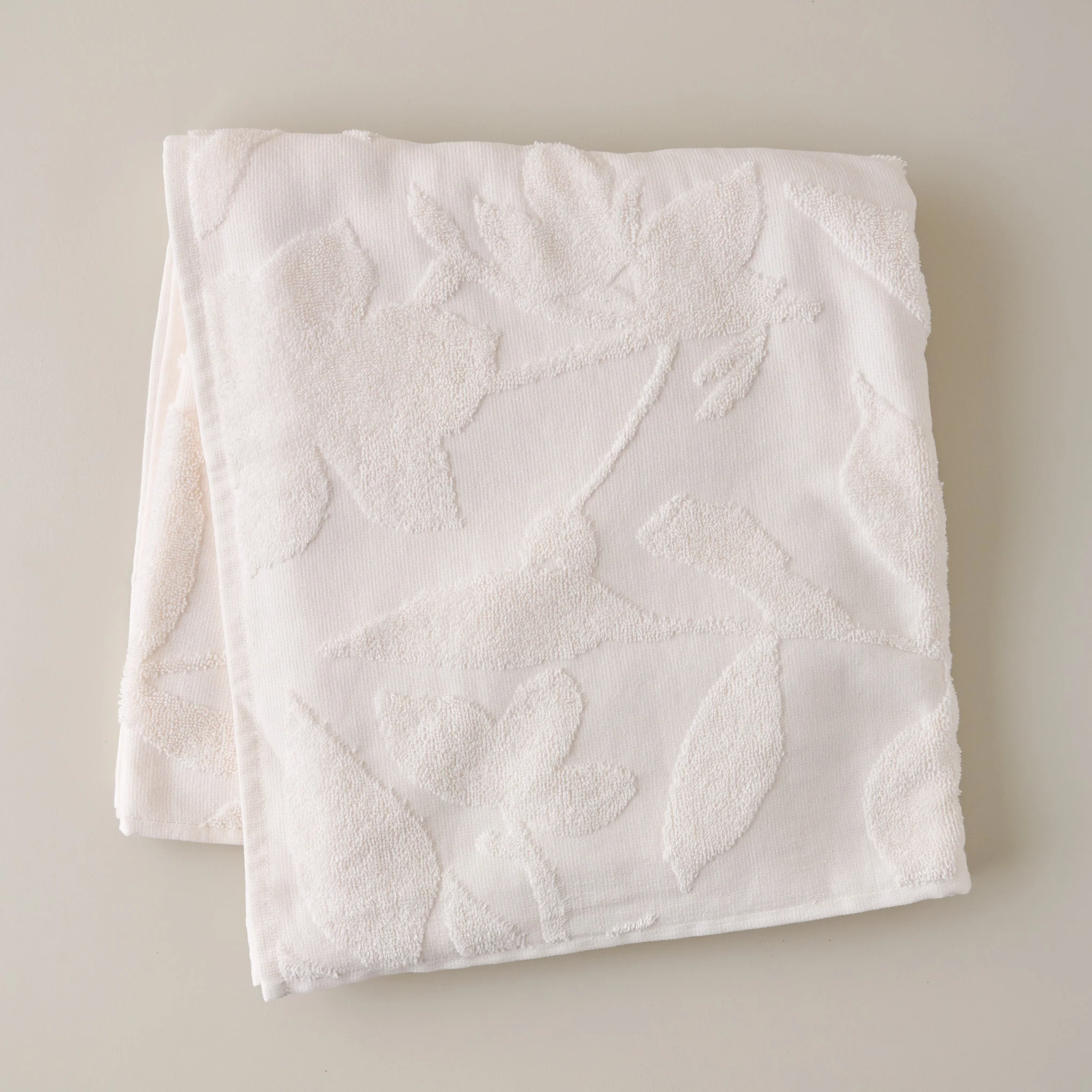 Snow White Floral Jacquard Towel - Image 4