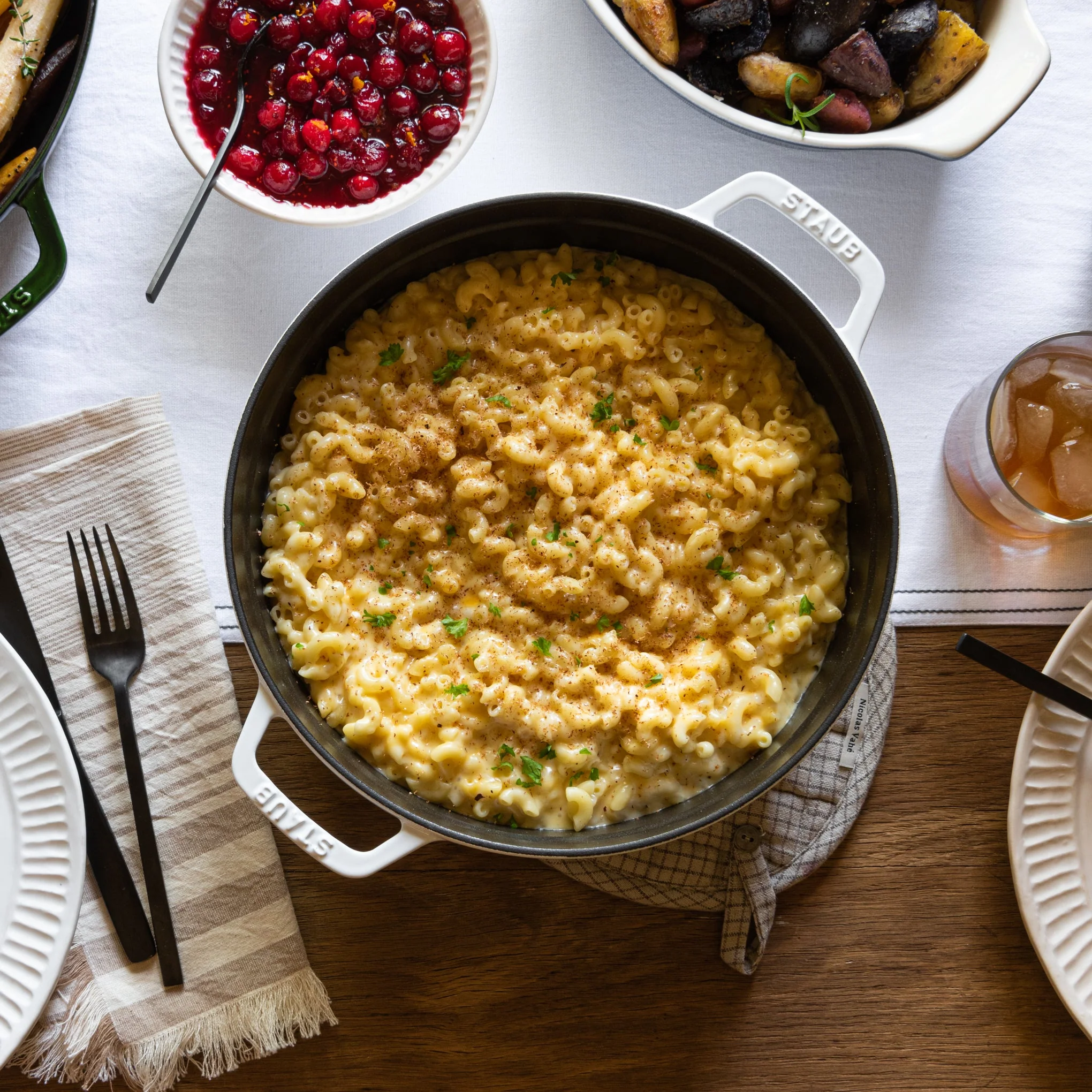 Staub 5.5 Qt. Dutch Oven - Image 7