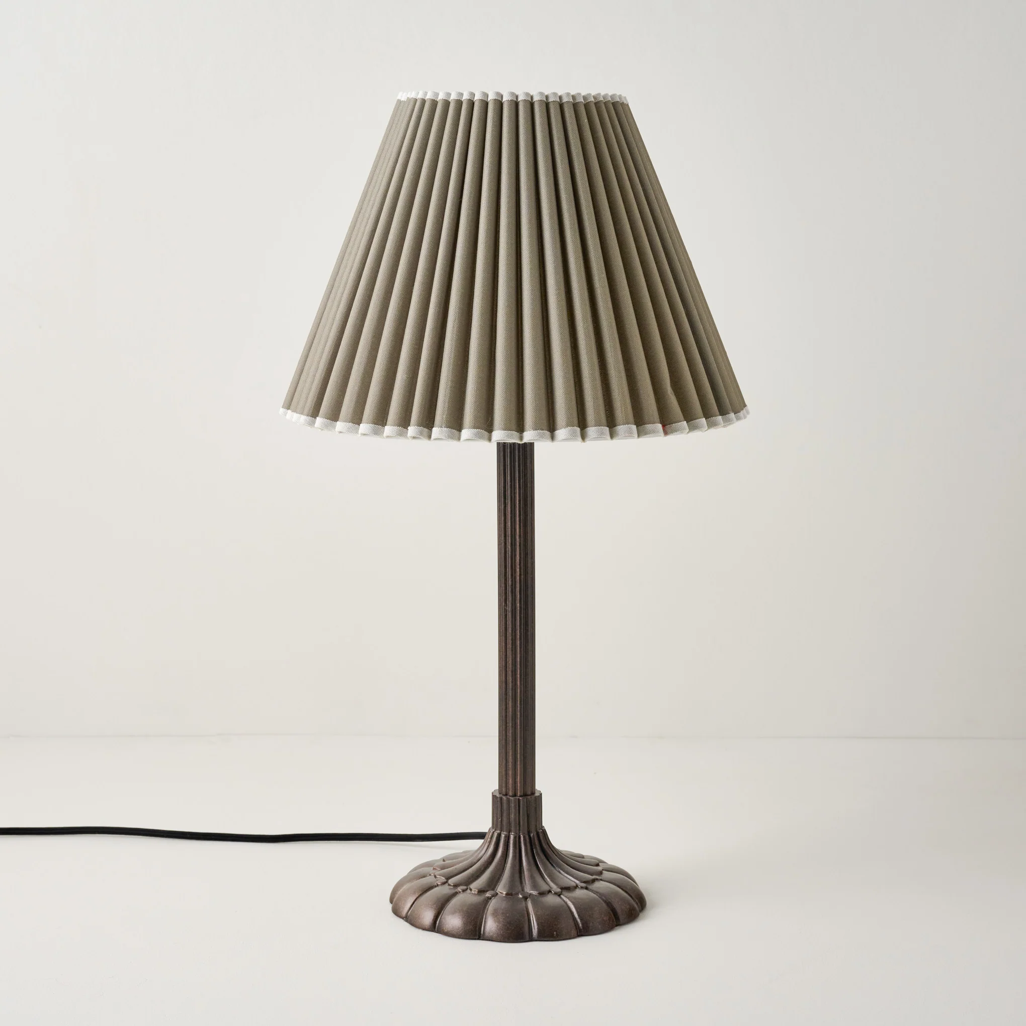Stella Table Lamp-Bronze Scallop - Image 14