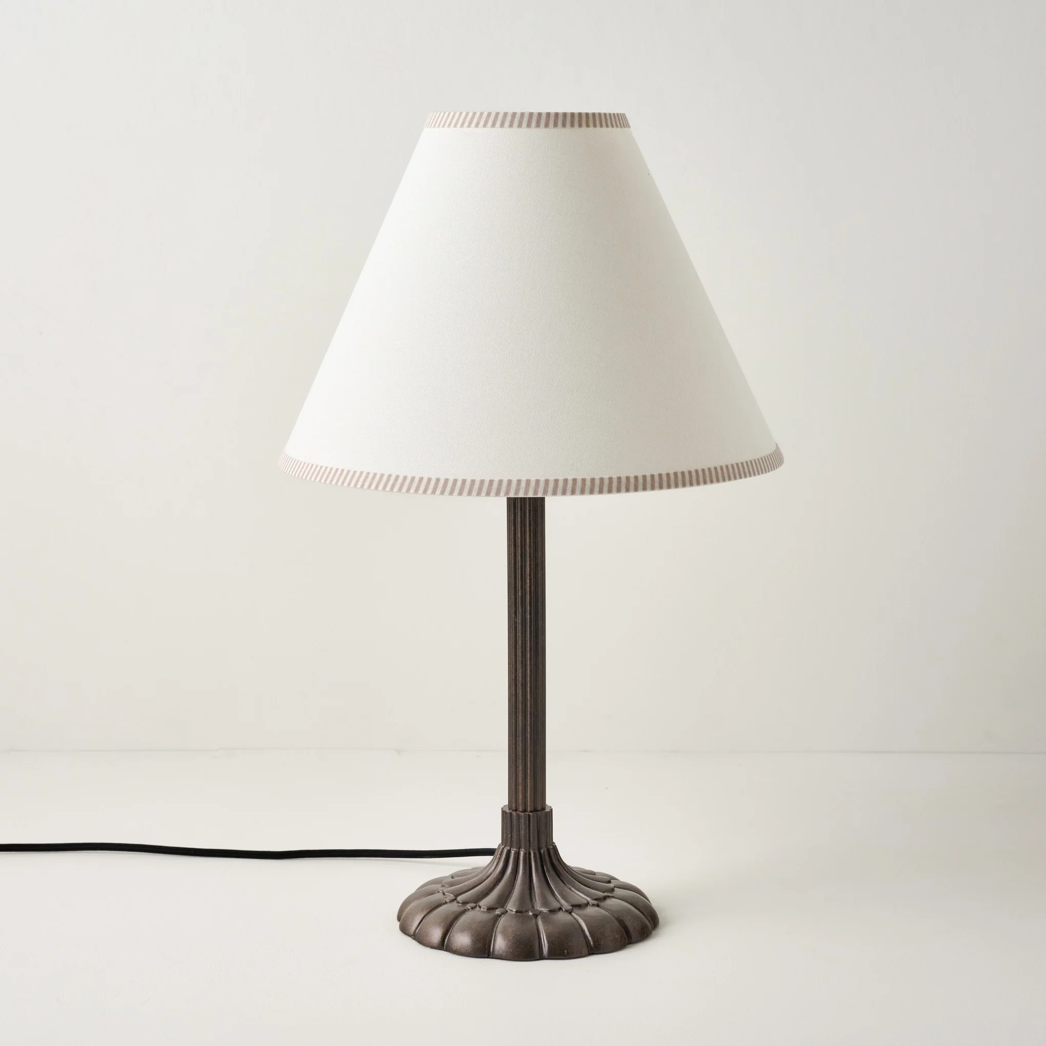 Stella Table Lamp-Bronze Scallop - Image 15
