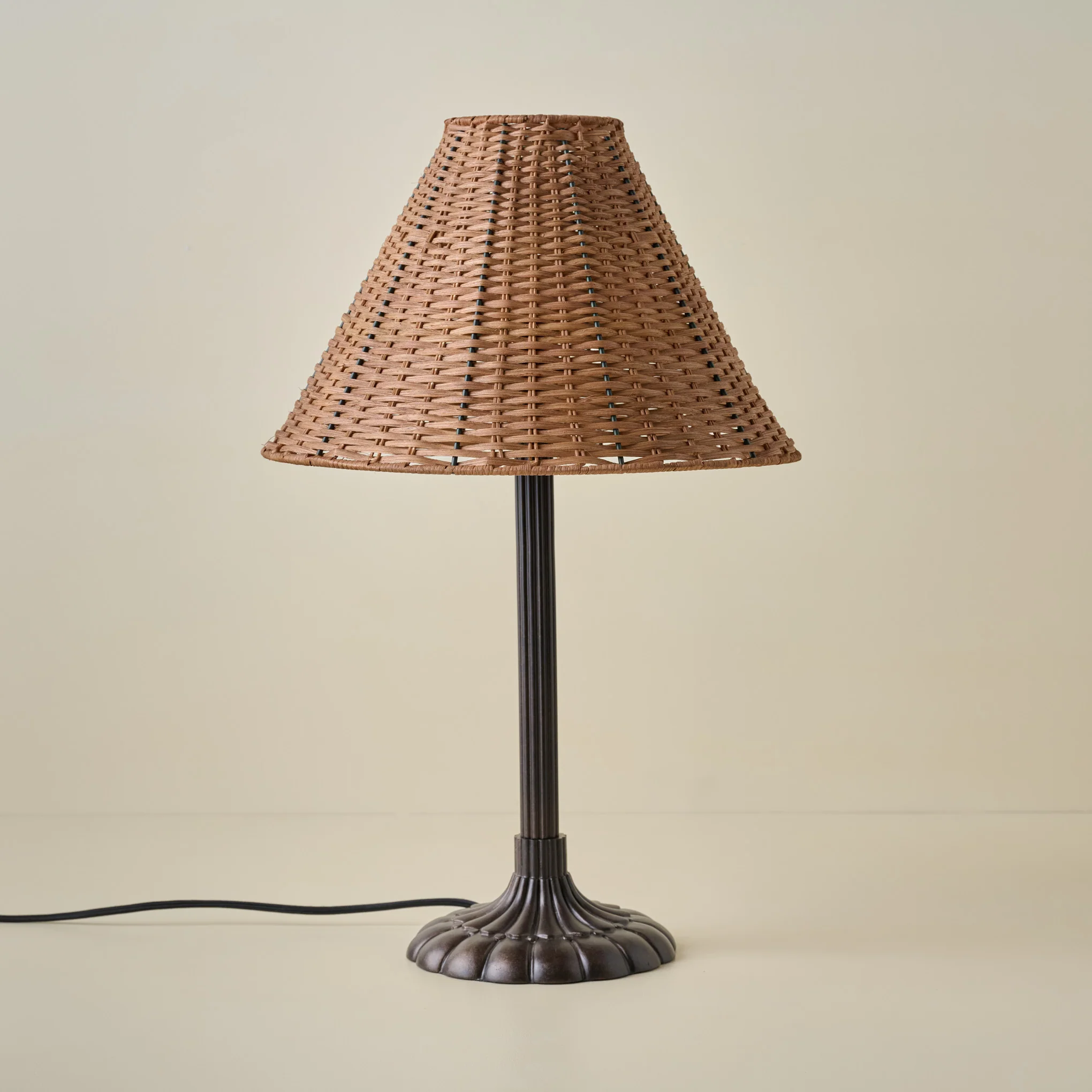 Stella Table Lamp-Bronze Scallop - Image 2