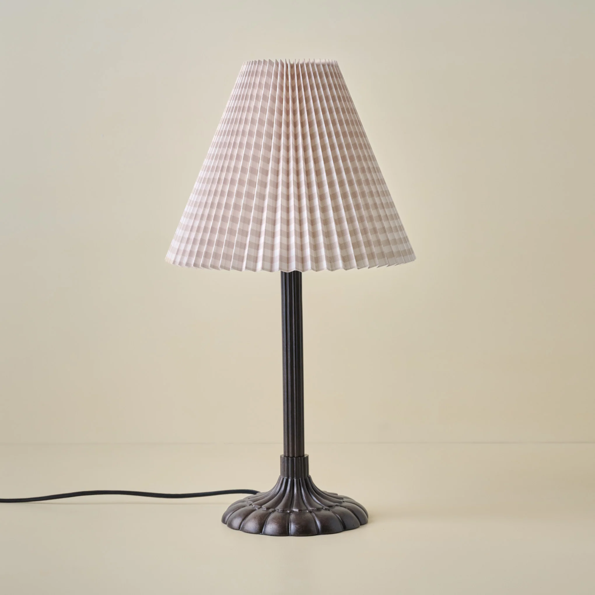 Stella Table Lamp-Bronze Scallop - Image 3