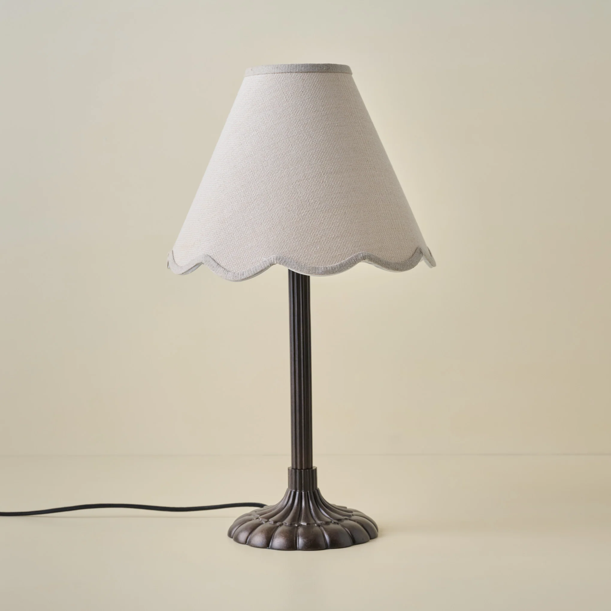 Stella Table Lamp-Bronze Scallop - Image 4
