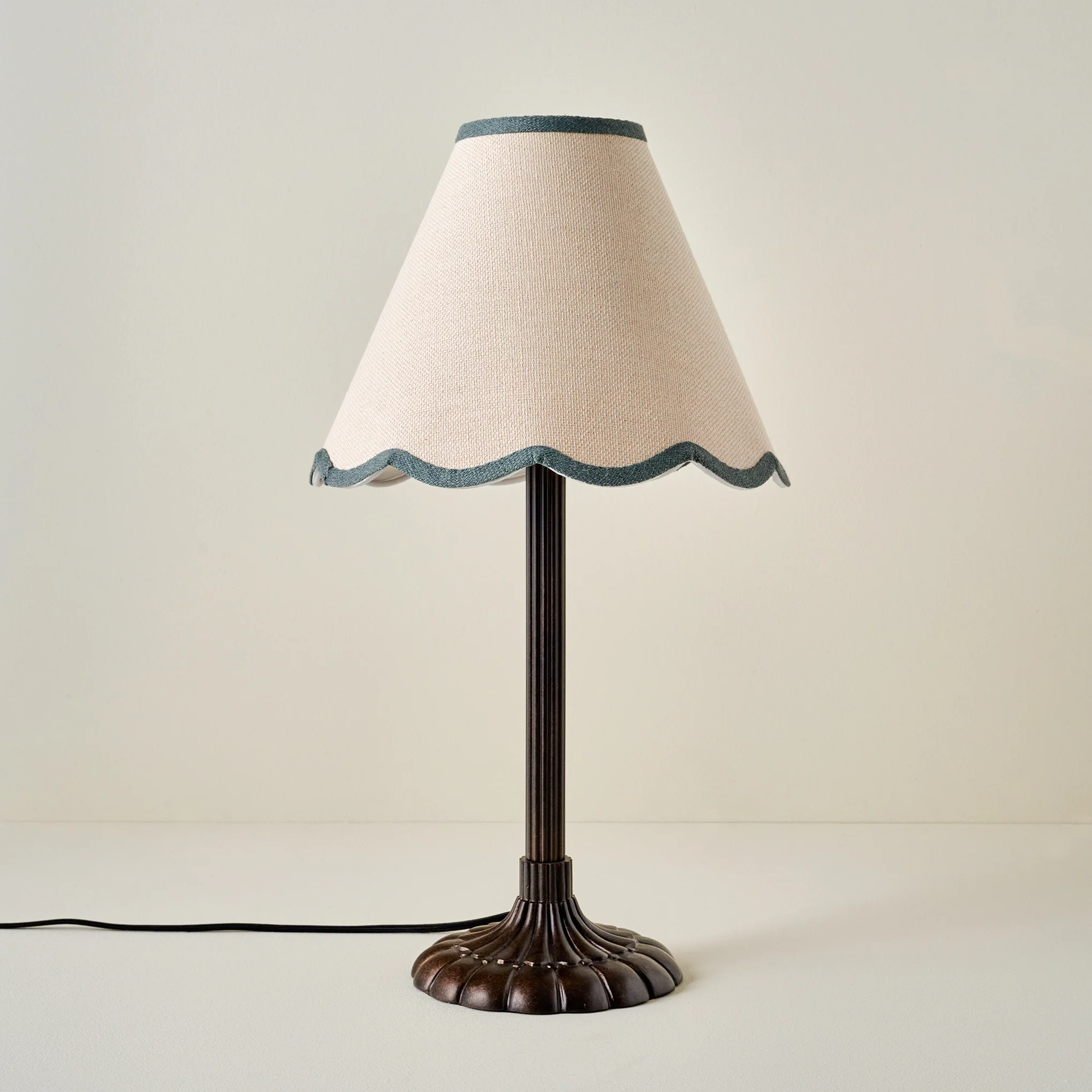 Stella Table Lamp-Bronze Scallop - Image 9