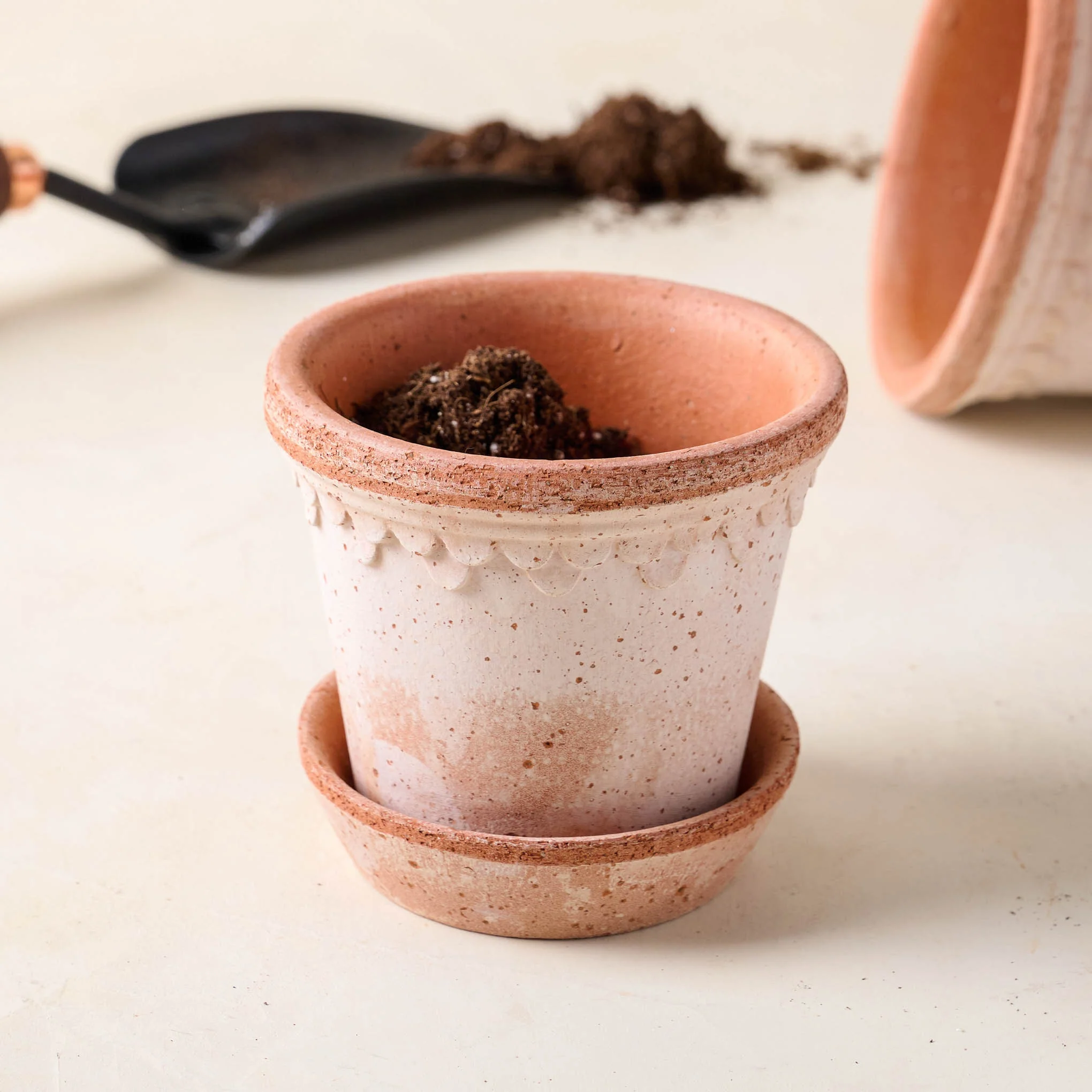 Terracotta Bergs Pot - Image 5