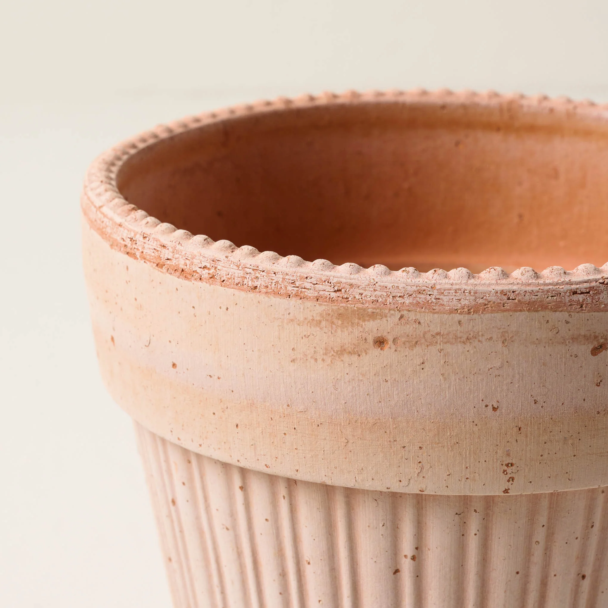 Terracotta Dotted Bergs Pot - Image 4