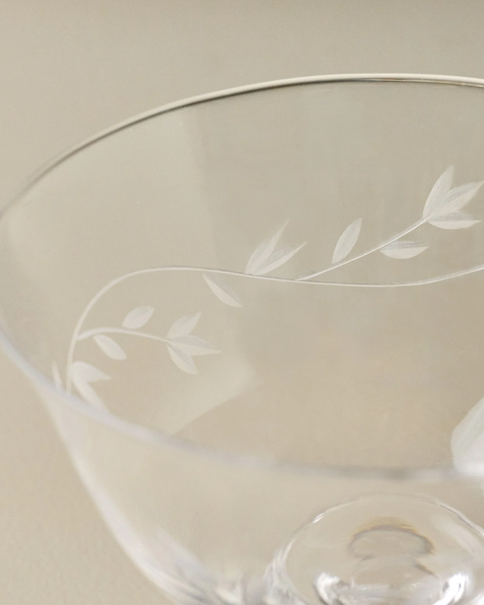 Vintage-Inspired Etched Glass Coupe - Image 3