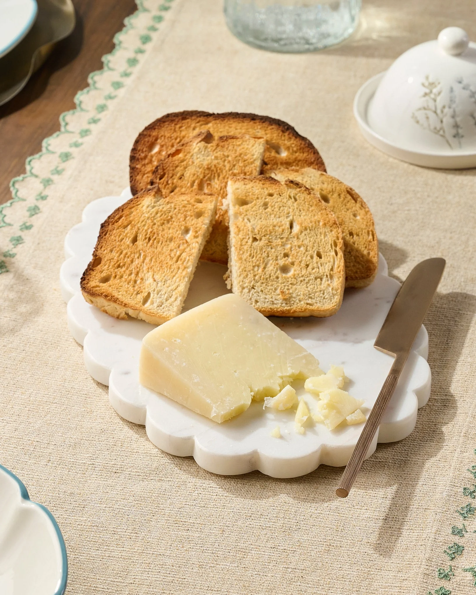 White Marble Scalloped Serving Board - Image 2